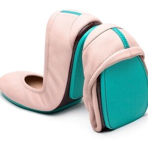 Tieks Ballerina Pink size 10 leather flats with carrying pouch and scuff cream!